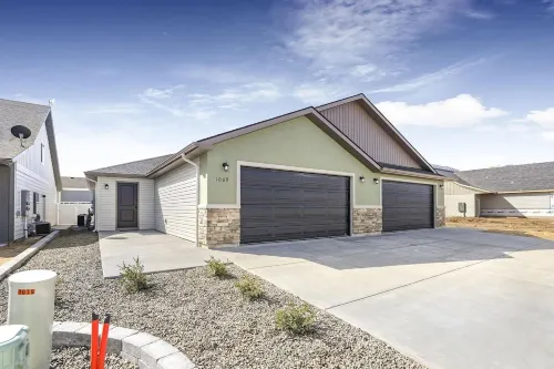 Brand new construction duplex, Clean & Cozy 1069