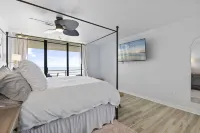 Luxury Condo I Gated Resort l Direct Oceanfront l Across from Barefoot 🏝🕶☀️ Hotels near NMB Nature Trail