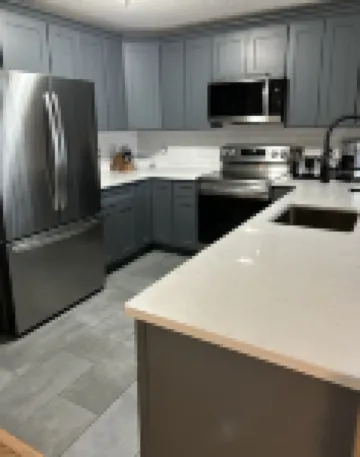 Cozy Mt Snow 3 story Townhome with Views located in Timber Creek!