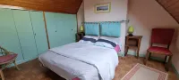 Twin detached villas 100m from the beach