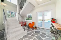 Spoil Yourself! Gulf Front, Heated Pool, Hot Tub. Front Row for Sunsets-Perfect!