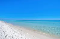 Beach Escape 3Br 2 Kings - Hot Tub, 5 Min to Beach- Off-Season Discounts!!