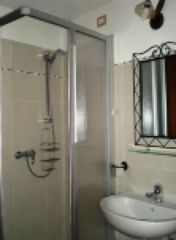 Apartment in an old barn, private garden overlooking the village