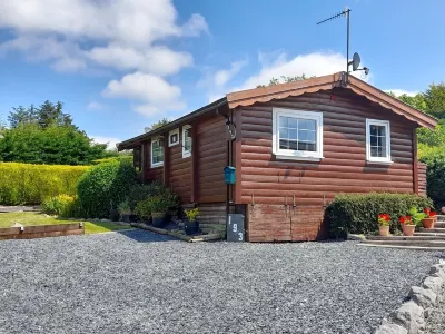 SNOWDONIA LOG CABIN RETREAT. 4/6 BERTH FAMILY/PET FRIENDLY. MOUNTAIN VIEWS Hotels near Eryri National Park (Snowdonia)