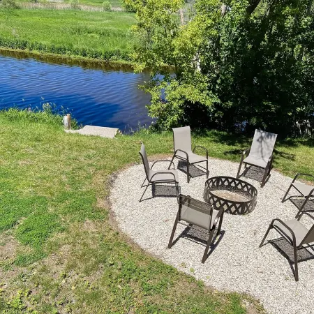 Relax N Rentals Waterfront 3Br up Algoma WI Kayaks Grill Fire Pit