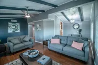 Foothills Vacation Retreat!!