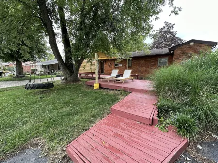 3 Bedroom Home in South Lebanon, near Kings Island & Little Miami Bike Trail Отели в г. Юг Лебанон