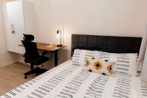 Cozy 1-bedroom Coffee House: Central to Research Triangle