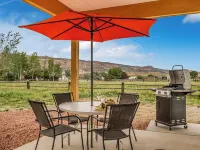 Views in Every Direction, Adjoins Golf, Minutes to Miles of Bike & Hiking Trails Hotels in Fruita