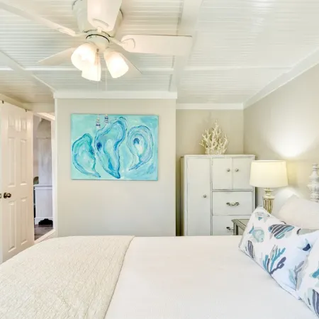 Couples love this sweet thing, just a block to the beach