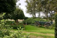 70sqm holiday home in Cappel, on an idyllic courtyard, for up to 5 people Hotels in Wurster Nordseekuste