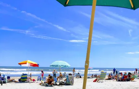 Life is good at the beach! 4br 2.5ba Pet-friendly home w/ Parking.