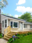 Katama Retreat W Pickle ball Court Hotels in Edgartown