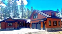 New Cozy 1 Bedroom Adu Unit with Your Own Private Entrance and Kitchenette