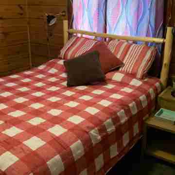 Beautiful and cozy Cabin Rooms