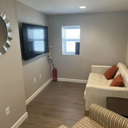 Cozy 1 bedroom in the heart of Brighton