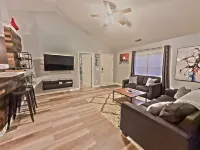 Middle of Wrightsville Beach and Downtown!