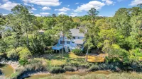 The Cove House- Close to Downtown and Tybee!