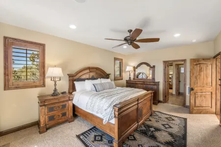 Zion Views- East Rim Lodge+ Resort Access Отели рядом с достопримечательностью «Checkerboard Mesa»