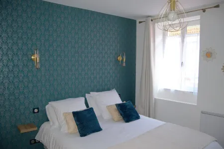 La maison des galeries rated 4 stars Отели в г. Фекан