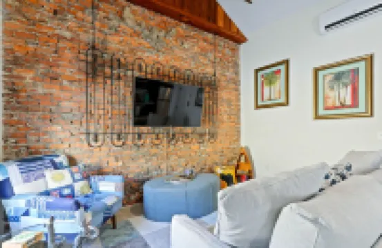 New Historic 1 Bed/1 Bath Suite Steps to River Street!