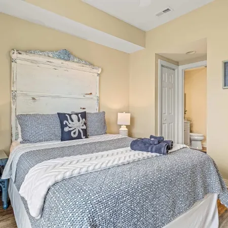 Break Time 3 BR, 3.5 Bath, Mini-Waterpark, Pool, Gym, Linens Provided Sleeps 7