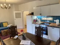 Klosterhof Siebenborn - Wohnen Sie auf Einem Historischen Weingut Hotels in Maring-Noviand