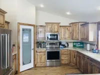 Located on the quiet hillside with majestic views of the mountains and valleys.
