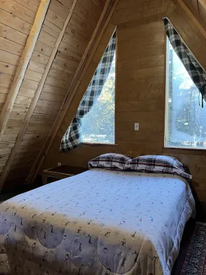 Thompson Pass Cabin