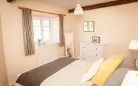 Contemporary cottage in lovely Devon village.