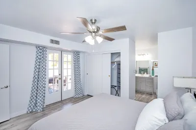 Entire - Pristine & Modern Condo Hotels in 