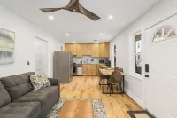 4 houses from the beach!  Belmar Rear West Cottage