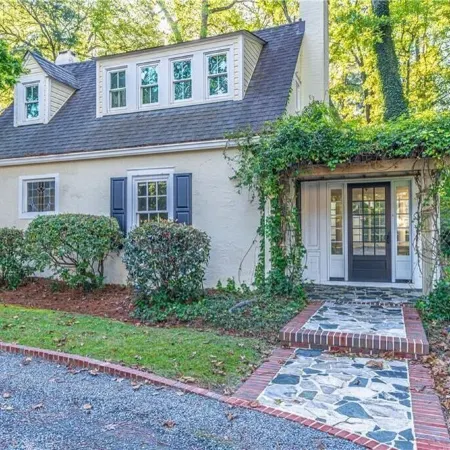 A Cinderella Story -Downtown Southern Pines