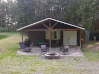 Pondside Hideaway