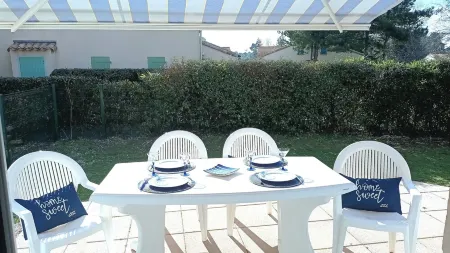 Maison de Vacances Avec Piscine Отели рядом с достопримечательностью «Casino La Pastourelle»