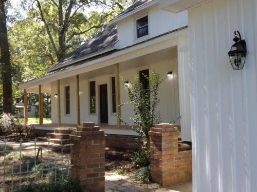 Completely remodeled historical home on the Tanglefoot Trail