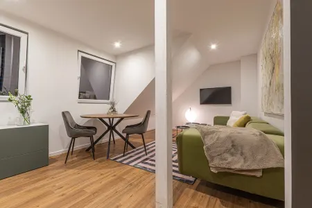 42qm DG Loft mit Allen Annehmlichkeiten Отели в г. Виллих