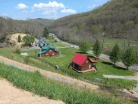 The Overlook Cabin near Grayson Highlands - Arcade & Theater