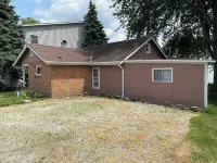 Waterfront 2-bedroom Cabin in Celina with WiFi, AC & Seasonal Fishing Dock Hotels near Celina Baptist Temple