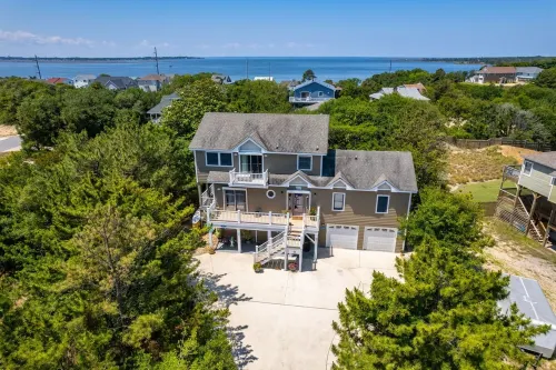 Venus Studio: Hottub, King Bed, Kayak, Bikes, SUP,