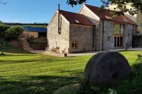 2 bed Barn, open living space , pet friendly, rural, with easy access from M4 Hotel di 