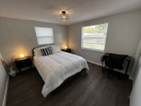 Urban Retreat: Cozy House in The Heart of Zephyrhills 澤弗希爾斯酒店