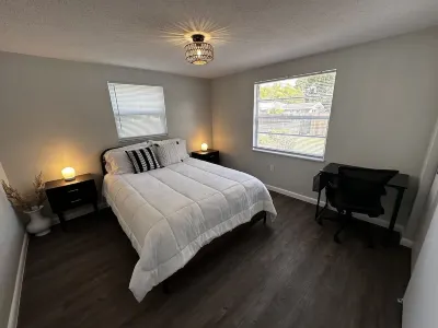 Urban Retreat: Cozy House in The Heart of Zephyrhills