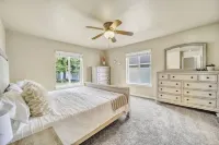 Stunning NEW 4 bed 3 bath home, Spacious and clean