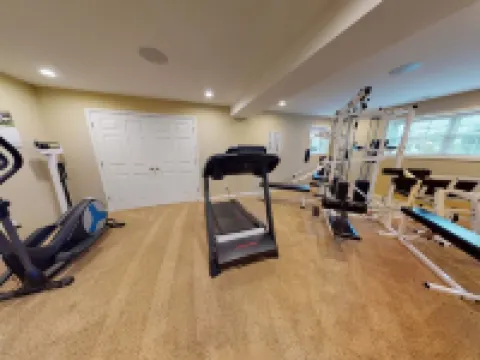 Enchanting, energizing, and enjoyable! Hotels in Oldham County