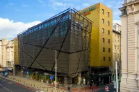 Courtyard Belgrade City Center Hotellit kohteessa 