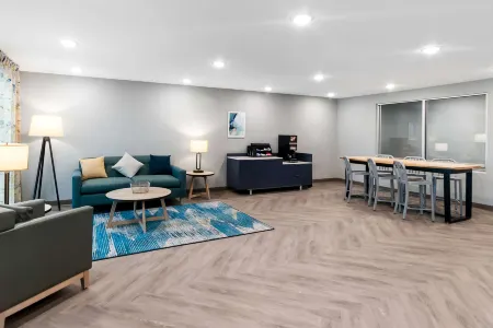 Woodspring Suites Pensacola West Отели в г. Кантонмент