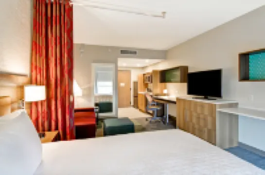 Home2 Suites by Hilton Montreal Dorval