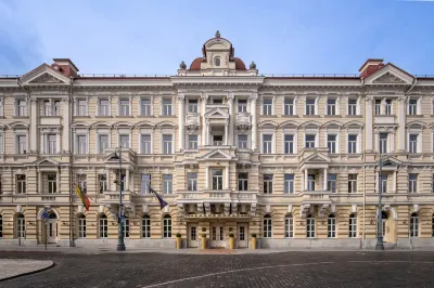 Grand Hotel Vilnius, Curio Collection by Hilton  호텔