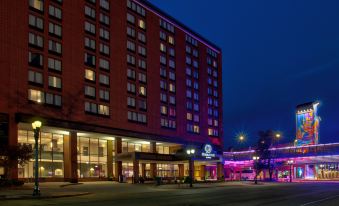 DoubleTree by Hilton Lansing